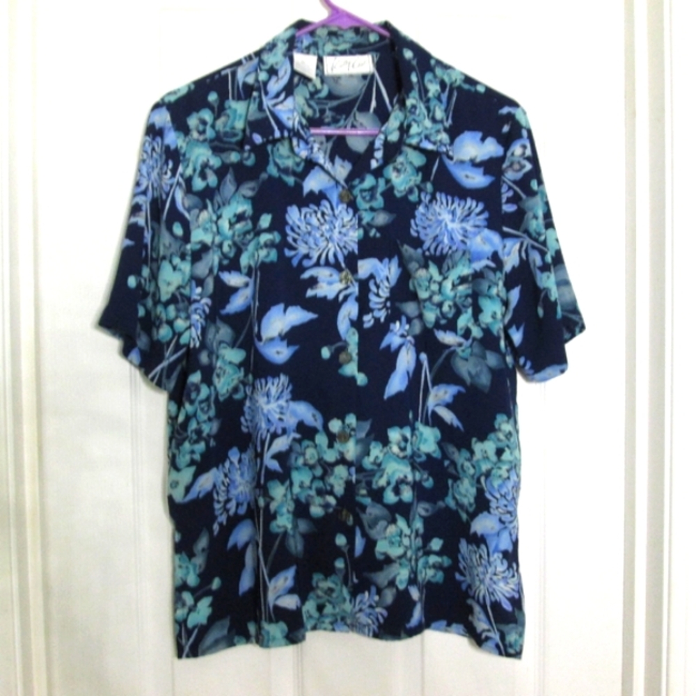 blouse Kathy Che floral short sleeve Size 10 Blue